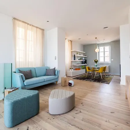 Balea Keyweek Seafront Duplex With Balcony Garage In Biarritz