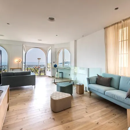 Balea Keyweek Seafront Duplex With Balcony Garage In Biarritz